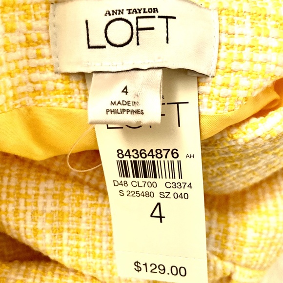 Ann Taylor Loft Blazer - Picture 2 of 2